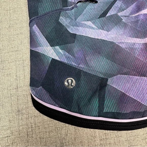 Lululemon Drop It Low Athletic Short in Pretty Prism Multi Black Lilac Size 10 - Picture 10 of 11